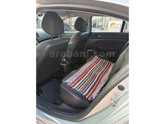 Sahibinden Renault Megane 1.3 TCe Joy 2020 Model 