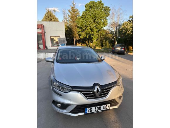 Sahibinden Renault Megane 1.3 TCe Joy 2020 Model 