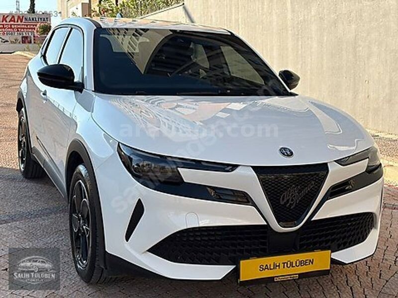 Salih Tülübenden 2025 Alfa Romeao Junior Elletrica/ Hatasız