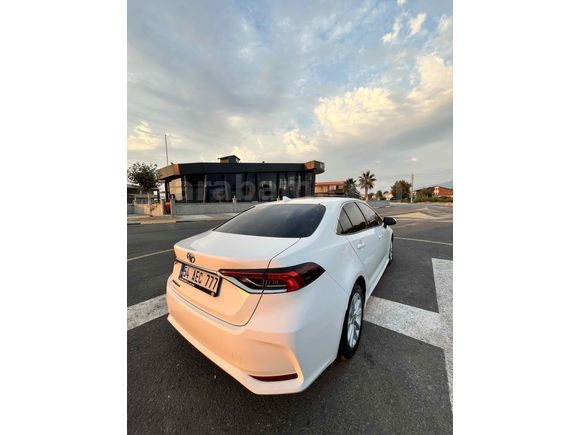 Sahibinden Toyota Corolla 1.5 Dream X-Pack 2023 Model 