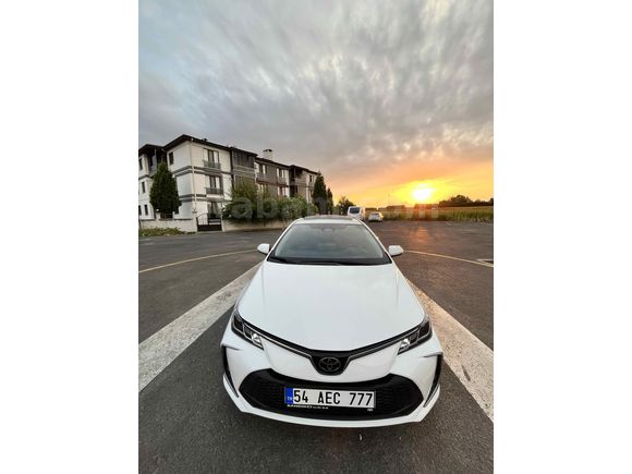 Sahibinden Toyota Corolla 1.5 Dream X-Pack 2023 Model 