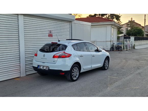 2011 RENAULT MEGANE PRIVILEGE 1.5 dCI 110 PS