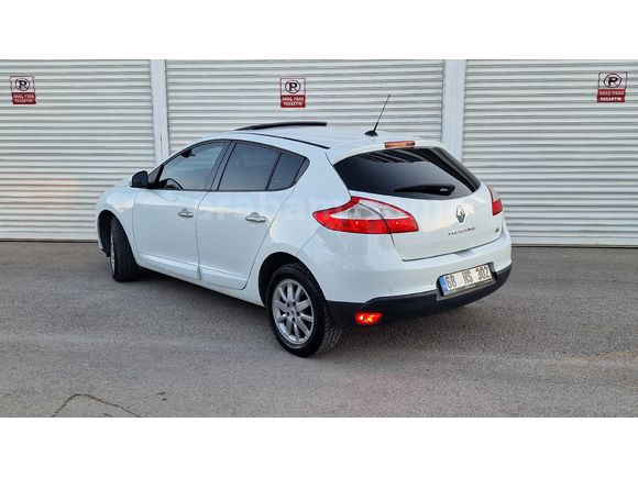 2011 RENAULT MEGANE PRIVILEGE 1.5 dCI 110 PS