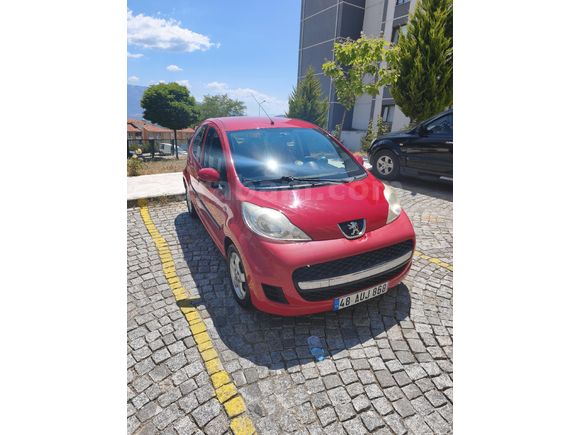Sahibinden Peugeot 107 1.0 Urban Move 2011 Model  69.850 km Kırmızı