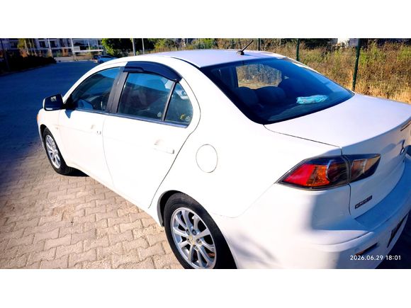 Sahibinden Mitsubishi Lancer 1.6 Invite 2011 Model