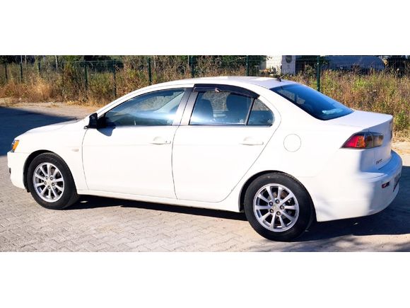 Sahibinden Mitsubishi Lancer 1.6 Invite 2011 Model