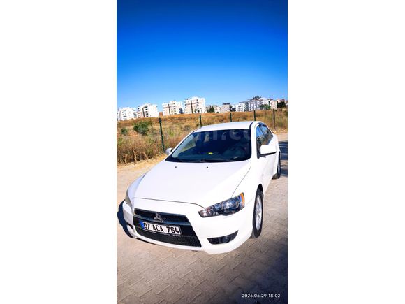 Sahibinden Mitsubishi Lancer 1.6 Invite 2011 Model