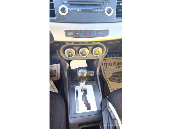 Sahibinden Mitsubishi Lancer 1.6 Invite 2011 Model