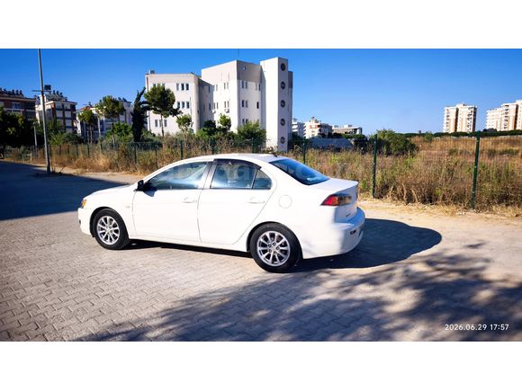 Sahibinden Mitsubishi Lancer 1.6 Invite 2011 Model