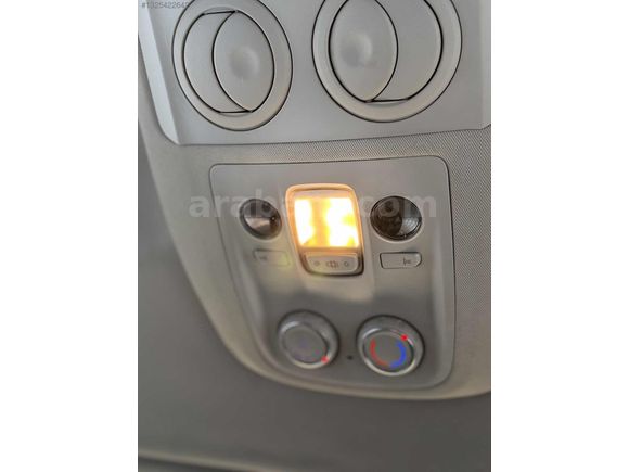 OTOMOBIL RUHSATLI OTOMATIK DÜŞÜK KILOMETRE