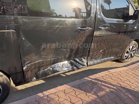 OTOMOBIL RUHSATLI OTOMATIK DÜŞÜK KILOMETRE