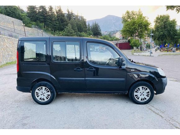 106.000 KM. ÇİFT SÜRGÜ 1.3 Multijet Dynamic