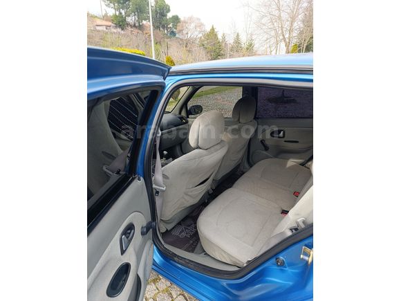 Sahibinden Renault Clio 1.4 Privilege 2002 Model