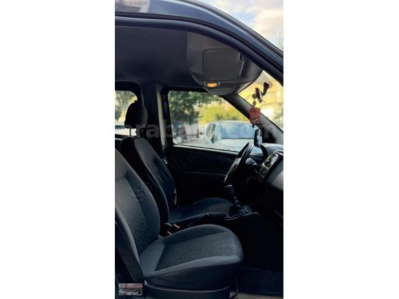 2012 OTOMOBİL RUHSATLI 237 000 km DOBLO