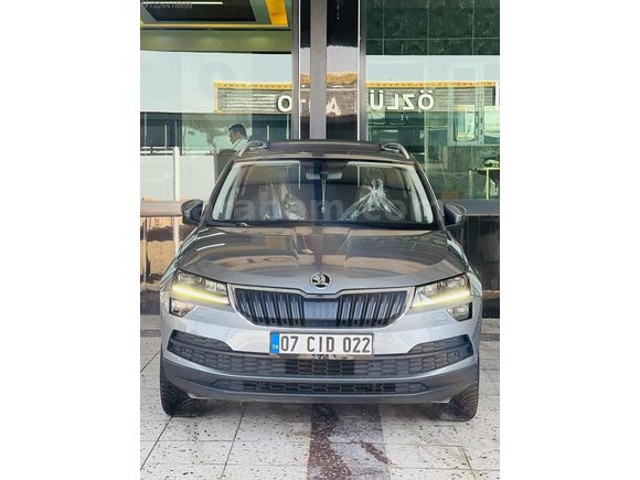 ROTA MOTORS SKODA KAROQ 1.6 TDI PRESTİGE CAM TAVAN FULL DÜŞÜK KM