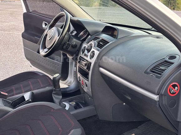 2009 DEĞİŞENSİZ 245 000 KM MEGANE TAKAS AÇIK