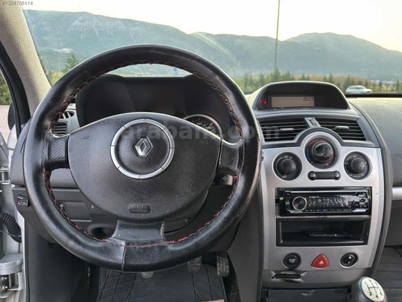 2009 DEĞİŞENSİZ 245 000 KM MEGANE TAKAS AÇIK