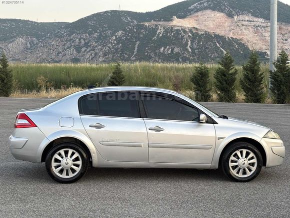 2009 DEĞİŞENSİZ 245 000 KM MEGANE TAKAS AÇIK