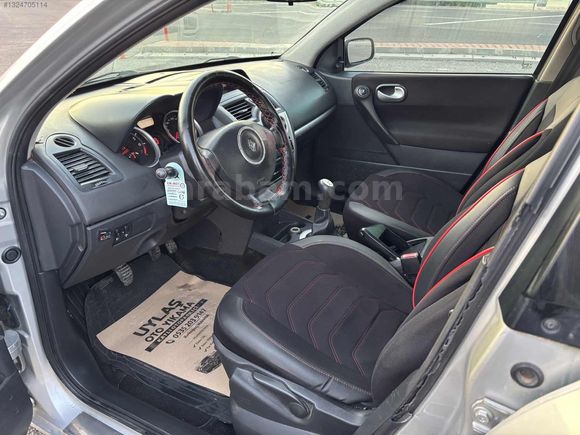 2009 DEĞİŞENSİZ 245 000 KM MEGANE TAKAS AÇIK