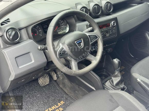 ÖZORTAKLAR'DAN 2022 DACIA DUSTER 117 BİN KM OTOMATİK BAKIMLI
