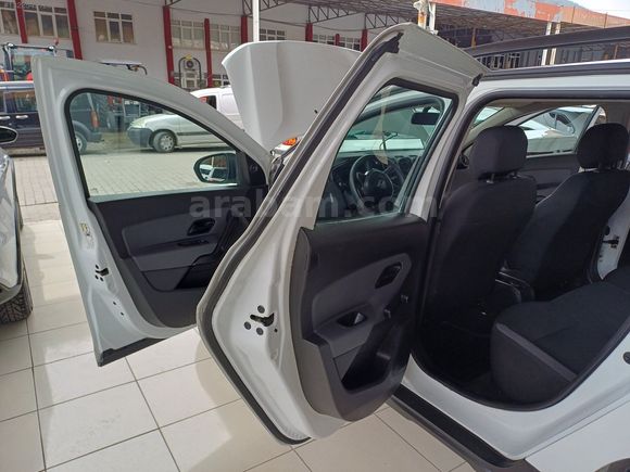 GÜLDALI OTOMOTİVDEN 2019 MODEL ORJİNAL 1.3 TCE 4X2 DUSTER