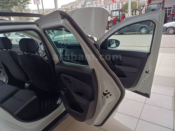 GÜLDALI OTOMOTİVDEN 2019 MODEL ORJİNAL 1.3 TCE 4X2 DUSTER