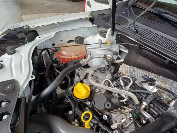 GÜLDALI OTOMOTİVDEN 2019 MODEL ORJİNAL 1.3 TCE 4X2 DUSTER