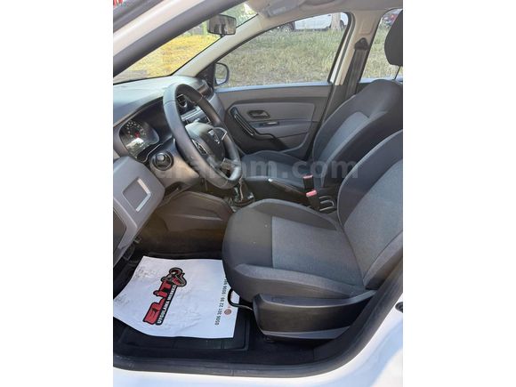 113 BİN KM ORİJİNAL DEGİŞENSİZ TRAMERSİZ OTOMATİK DUSTER