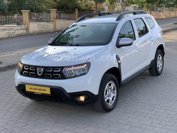 2022 DACİA DUSTER HATASIZ BOYASIZ 4X2 OTOMATİK 120 BİNDE