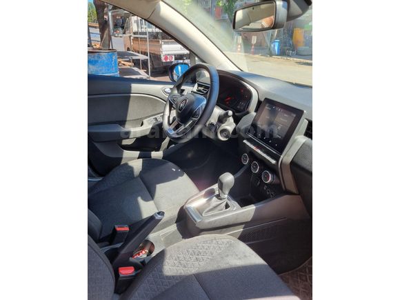 Sahibinden Renault Clio 1.0 TCe Touch 2023 Model