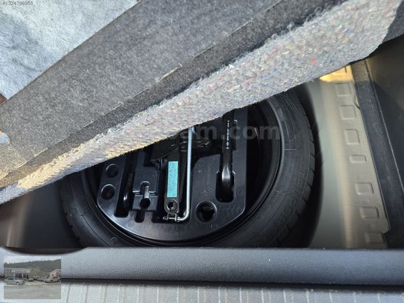 HATASIZ BOYASIZ TRAMERSİZ 2018 RENAULT CAPTURE 55.000 KM ÇİFT RE