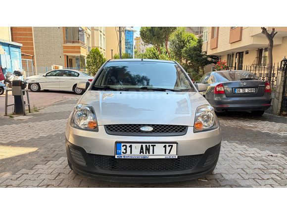 Sadece 250.915 km,de 2,ci Elden-2008-FİESTA-KLİMALI