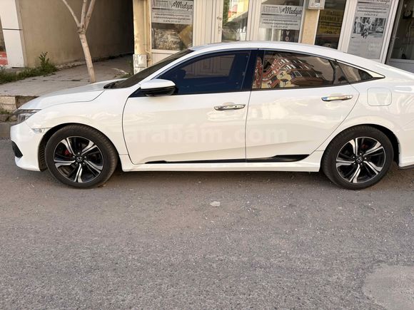  Honda Civic 1.5 i-VTEC RS 