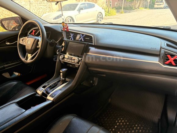 Honda Civic 1.5 i-VTEC RS 