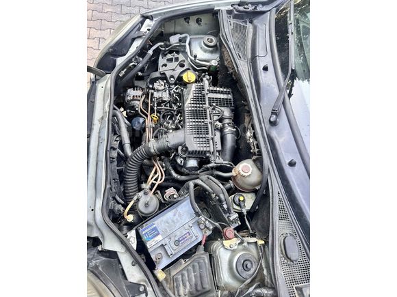 Sahibinden Renault Kangoo Multix 1.5 dCi Authentique 2004 Model  255.550 km Gri
