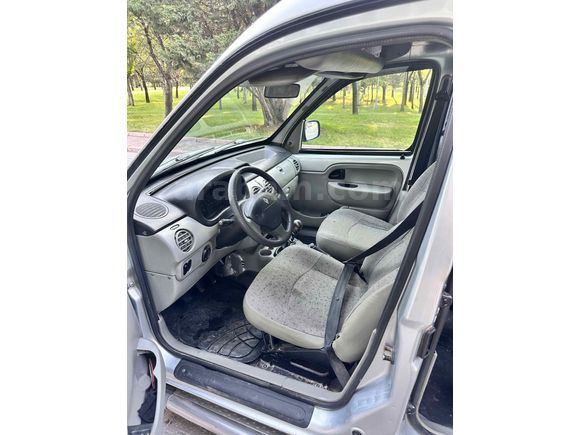 Sahibinden Renault Kangoo Multix 1.5 dCi Authentique 2004 Model  255.550 km Gri