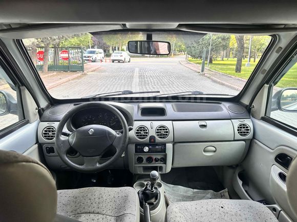 Sahibinden Renault Kangoo Multix 1.5 dCi Authentique 2004 Model  255.550 km Gri