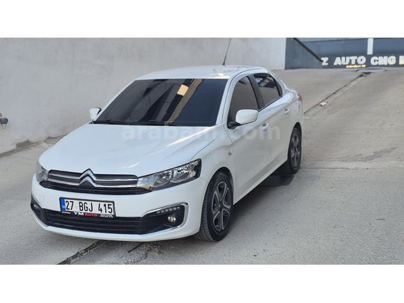 YM AUTO DAN 2018 C-YELSEE 1.6 HDİ FEELL DÜSÜK KM DE 