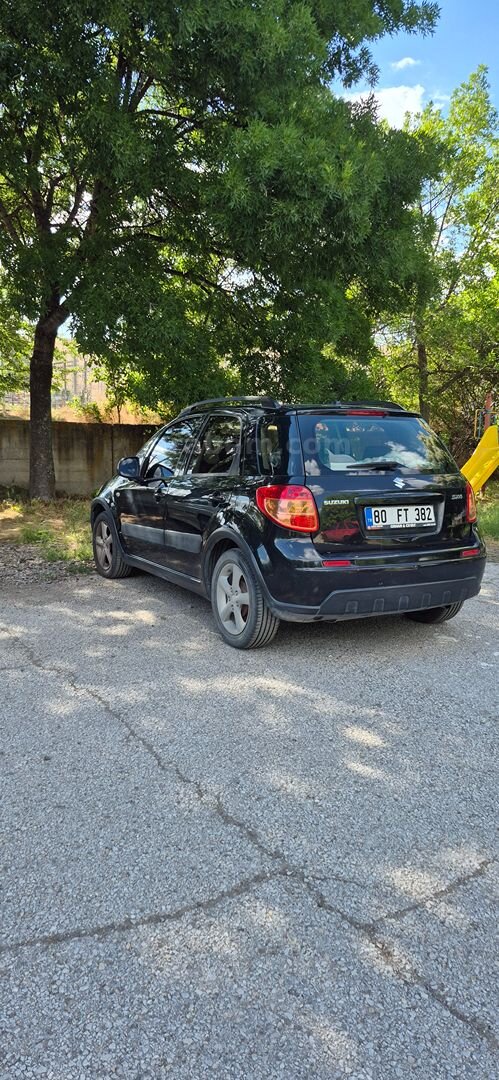 Sahibinden Suzuki SX4 GL 2010 Model Ankara 170.000 km Siyah 2