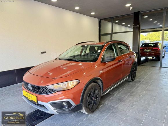 EGEA CROSS 1.4 BENZİNLİ