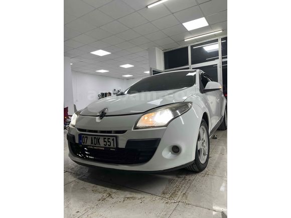 Sahibinden Renault Megane 1.5 dCi Expression 2011 Model 