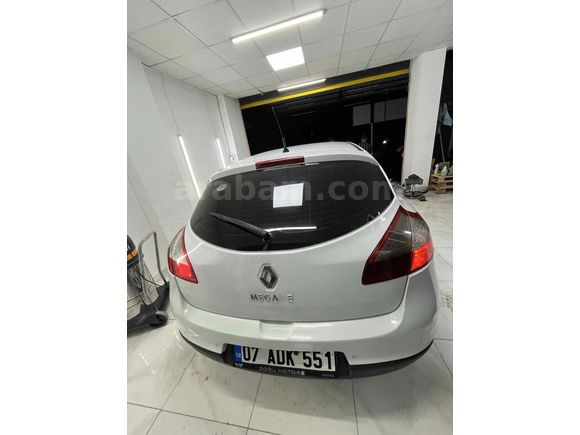 Sahibinden Renault Megane 1.5 dCi Expression 2011 Model 