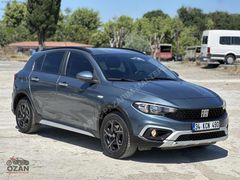 **38.000 KM** BOYASIZ 2023 EGEA CROSS 1.4 FİRE STREET BAKIMLI