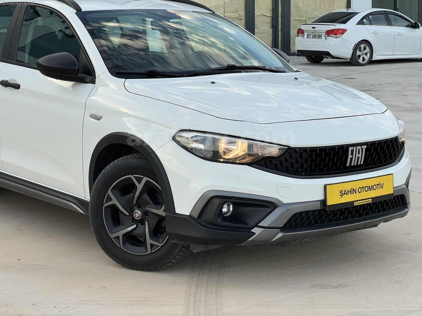 2022 MODEL EGEA CROSS 1.4 STREET HATASIZ BOYASIZ 3