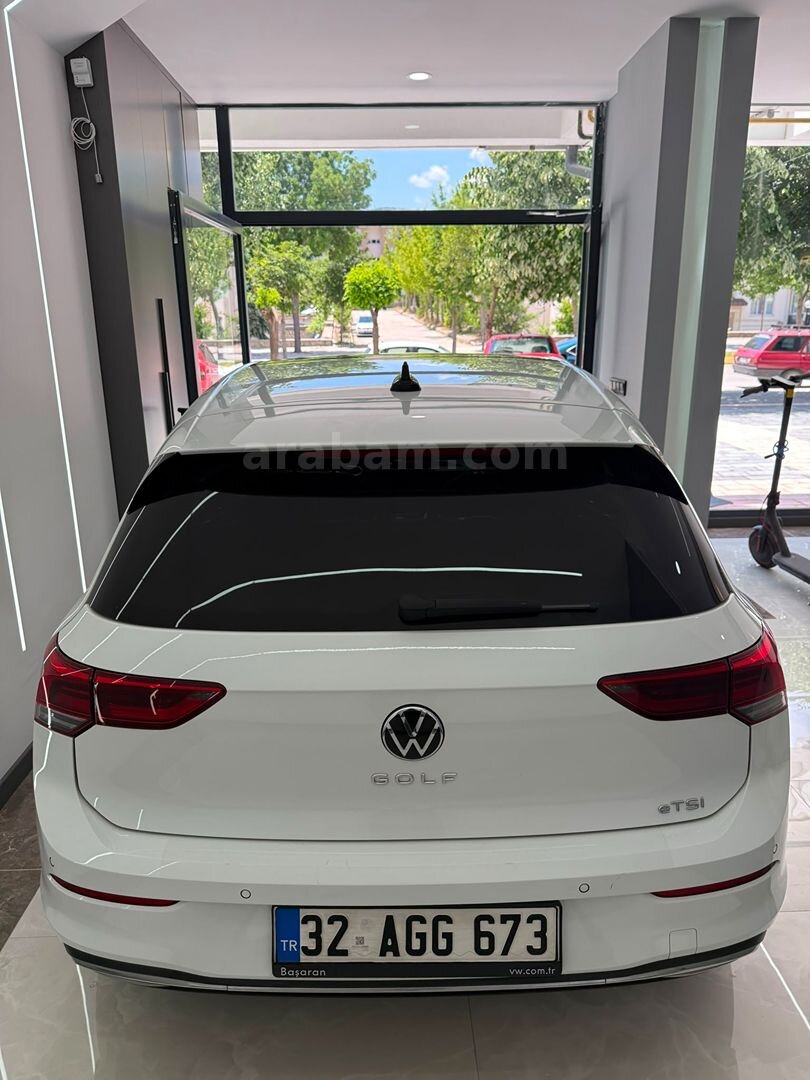 Galeriden Volkswagen Golf 1.0 eTSI Style 2024 Model Isparta 38.900 km Beyaz 4