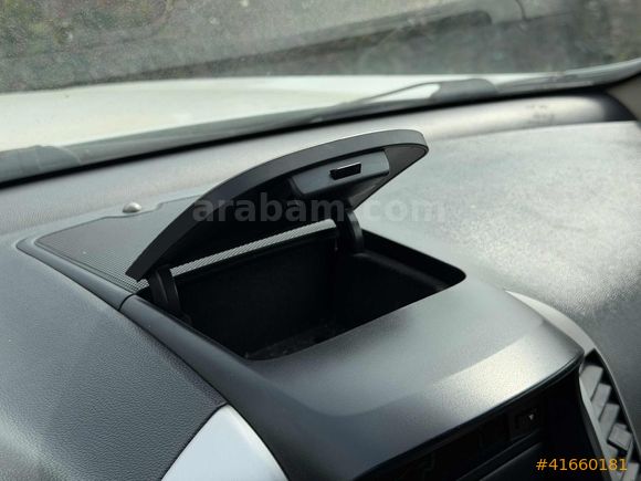"PAŞA" 2.0LT HİGH/K.ISITMA/7 KİŞİ/4X4/DEĞİŞENSİZ