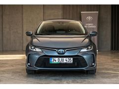 Sahibinden Toyota Corolla 1.8 Hybrid Flame X-Pack 2020 Model