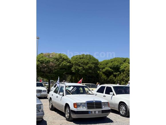 Sahibinden Mercedes - Benz 200 E 1991 Model  MANEVİ SEBEBLERDEN DOLAYI satılık
