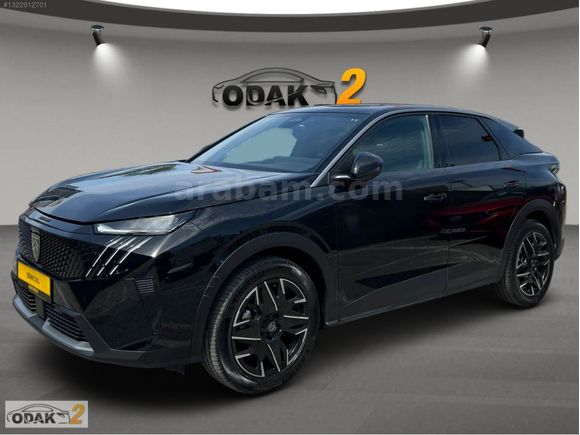 ODAK'TAN 2025 PEUGEOT 3008 1.2 HİBRİT ALLURE 10.079 KM