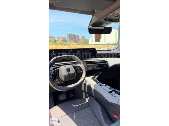 2025 MODEL HATASIZ 16 BİNDE 3008 1.2 MHEV ALLURE